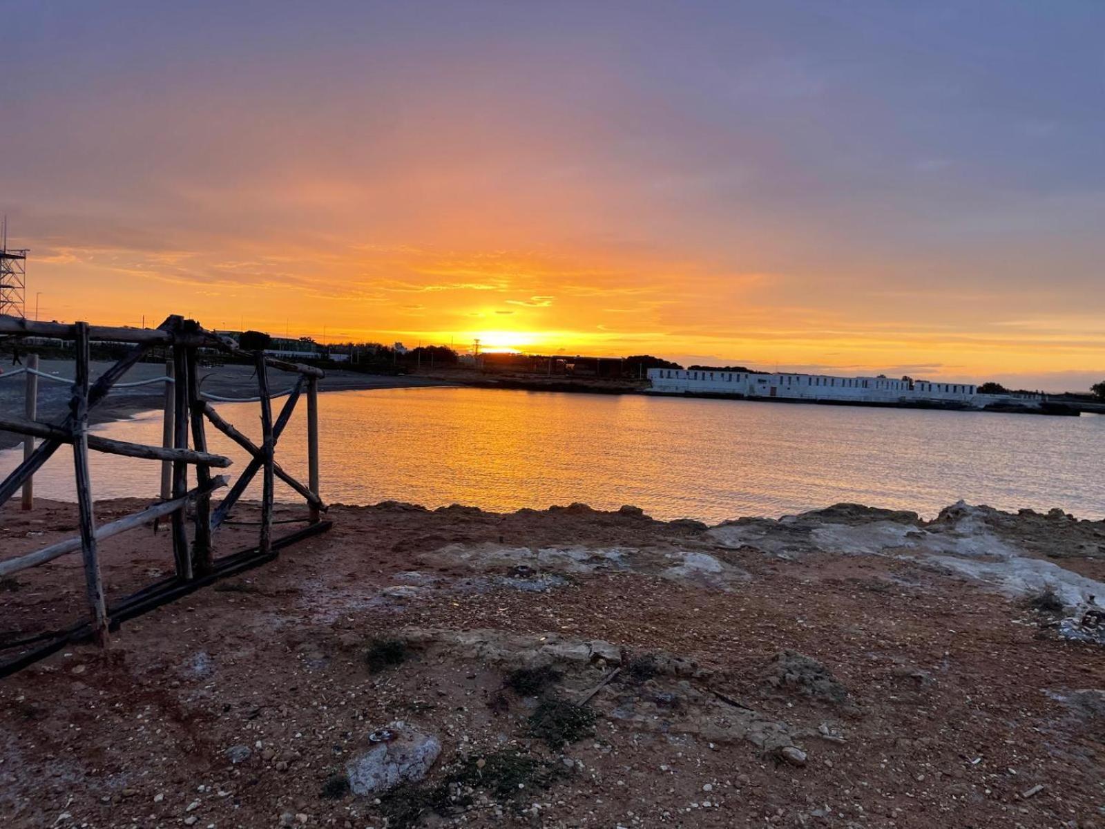 Villa Vera, Accesso Al Mare, Vista Castello, Ac ブリンディジ エクステリア 写真